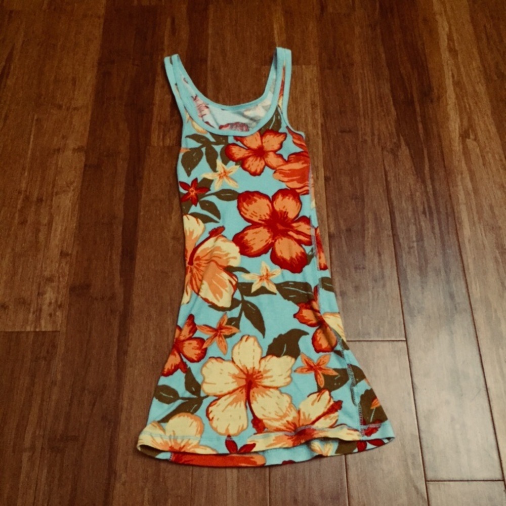 MOSSIMO FLORAL TANK TOP
